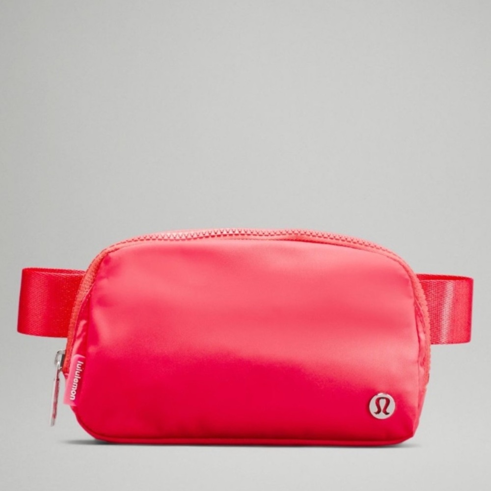 NWOT Lululemon Everywhere Belt Bag Pale Raspberry
